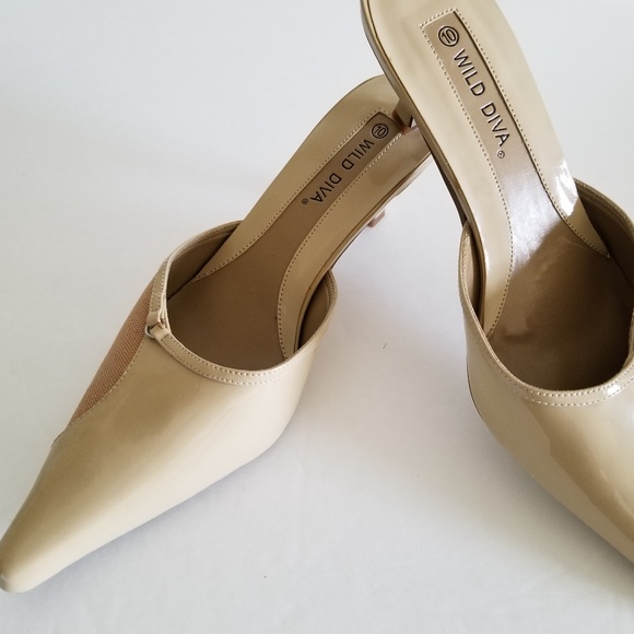 Like new WILD DIVA Tan color size 10 shoes - Picture 5 of 8